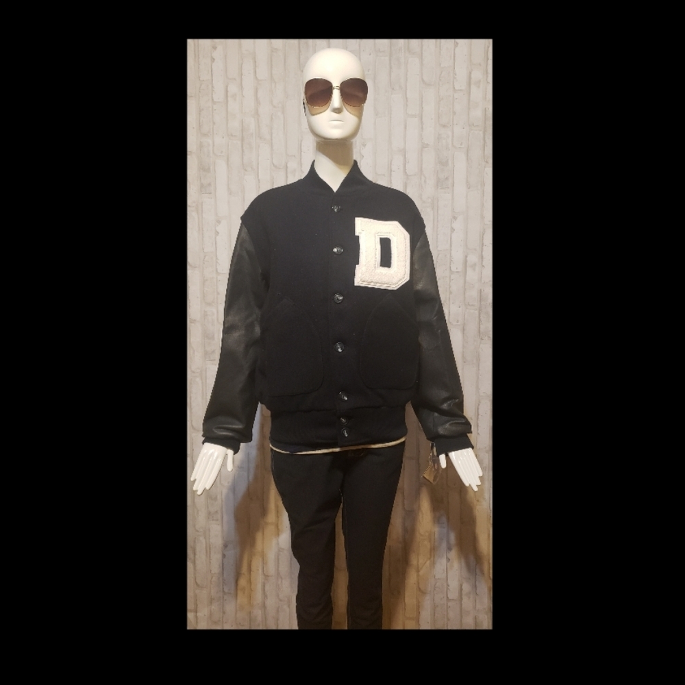 Holloway the orginal varsity jacket w/ D letter